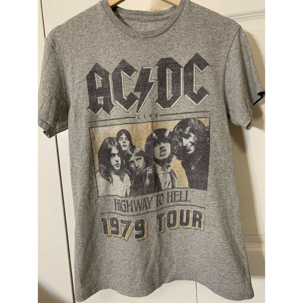 AC/DC 1979 Tour Highway To‎ Hell Vintage Distressed T-Shirt Sz M